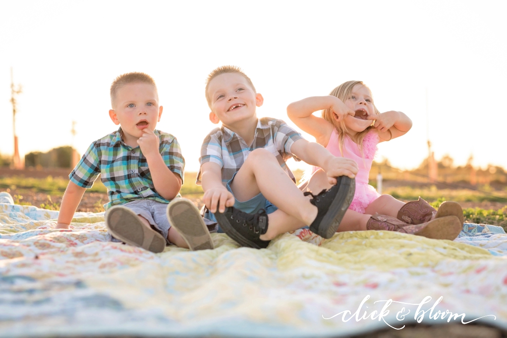 Click and Bloom Photography - Family session in a walnut orchard