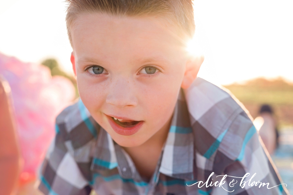 Click and Bloom Photography - Family session in a walnut orchard